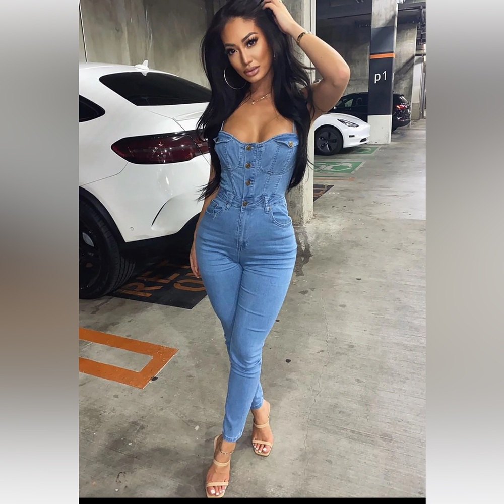 COPY - COPY - Like new Fashion Nova jeans jumpsuit size M